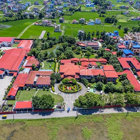 Dreamland Gold Resort & Hotel Siddharthanagar Luaran gambar