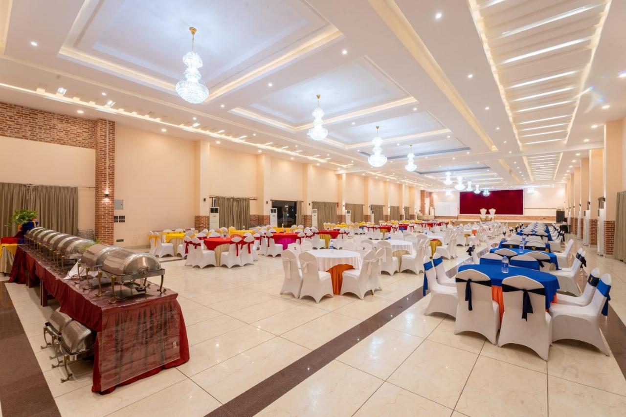 Dreamland Gold Resort & Hotel Siddharthanagar Luaran gambar