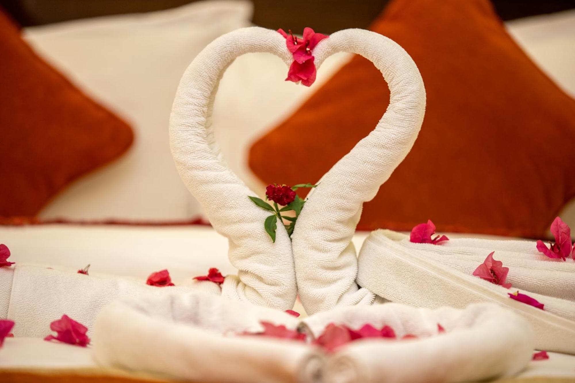 Dreamland Gold Resort & Hotel Siddharthanagar Luaran gambar