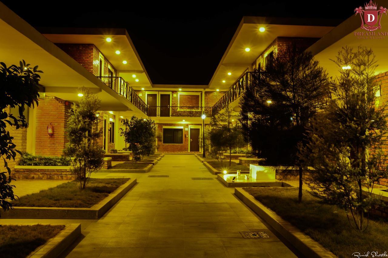 Dreamland Gold Resort & Hotel Siddharthanagar Luaran gambar